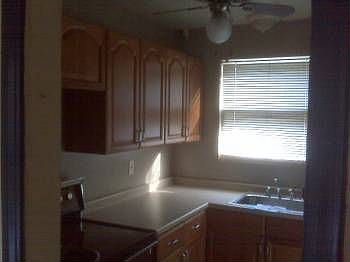 3rd image of 28756 Fairfax St
