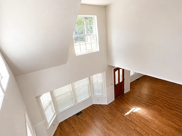 15085 McElroy Rd — Photo 12
