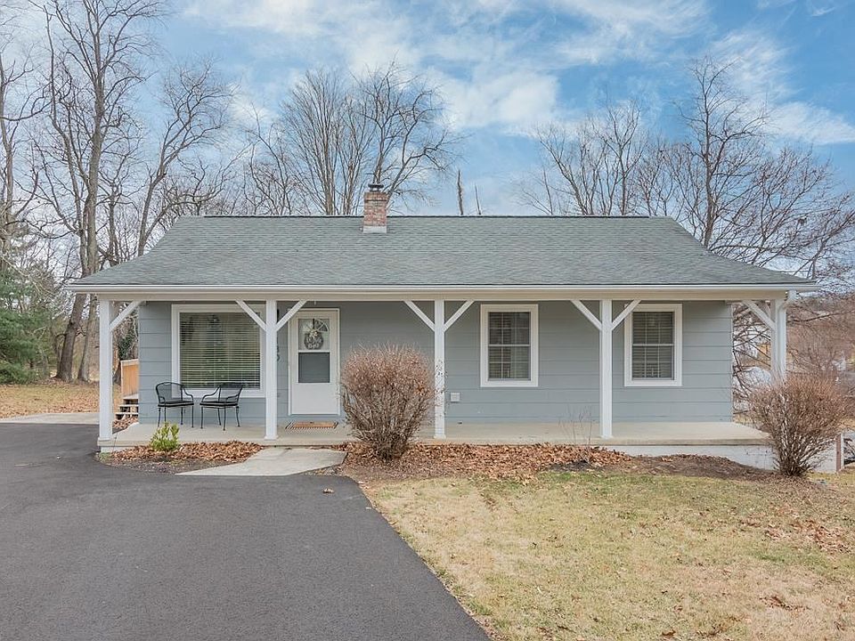 1st image of 180 Highland Cir