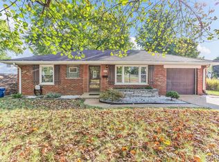 8554 Palmetto Dr, Saint Louis, MO 63123