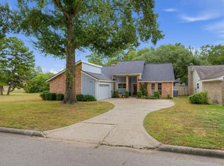 201 Prince Of Wales St, Conroe, TX 77304