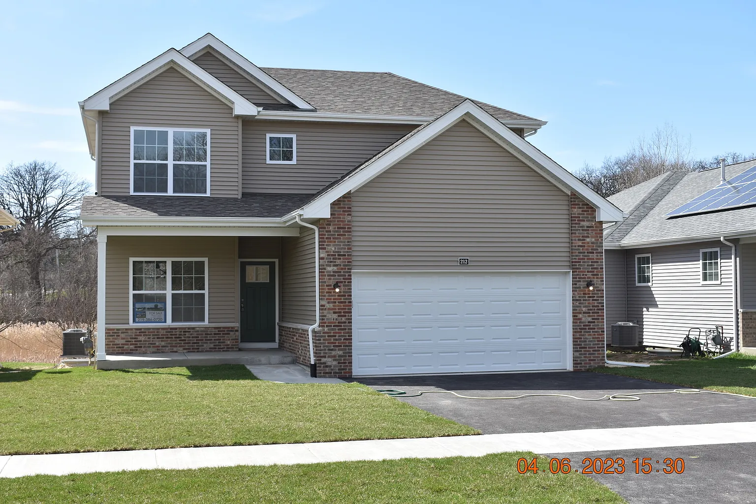 212 Crystal Ln photo 1