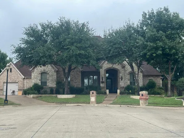 9113 Cedar Bluffs Dr, North Richland Hills, TX 76182