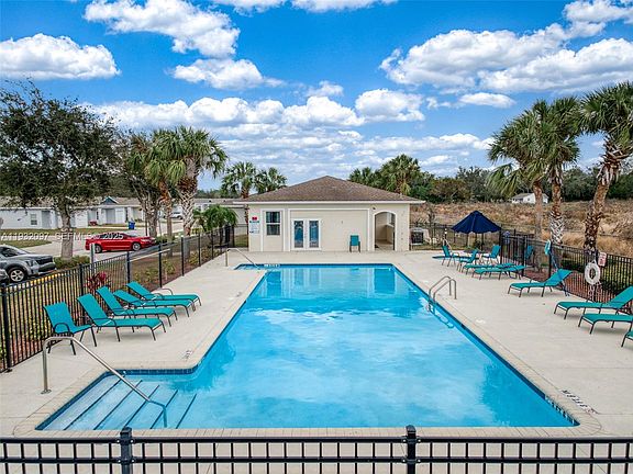 5th image of 1413 Las Villas Blvd #1413