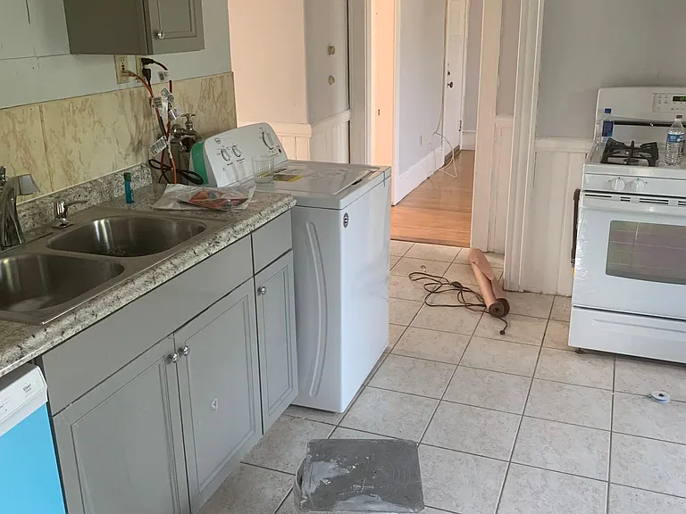 11 Malden St — Photo 5