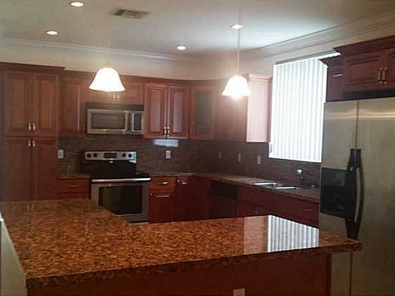 2nd image of 839 SW 11th Ct #839