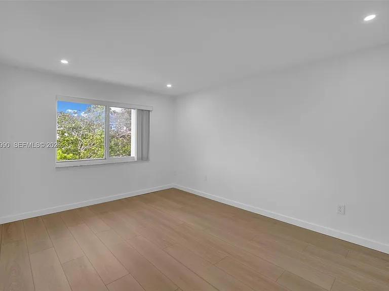 8101 Camino Real #402 — Photo 29
