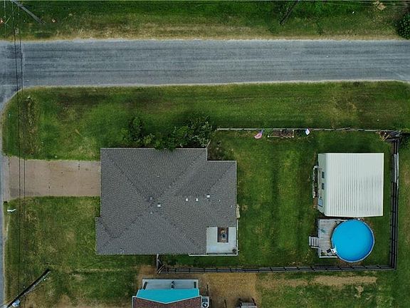 3rd image of 102 Port Ave