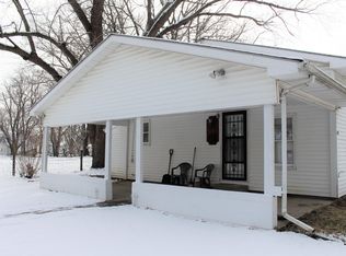 692 Olive Ln, Lancaster, OH 43130