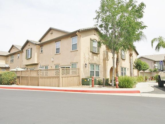 3rd image of 31887 Delfina Way