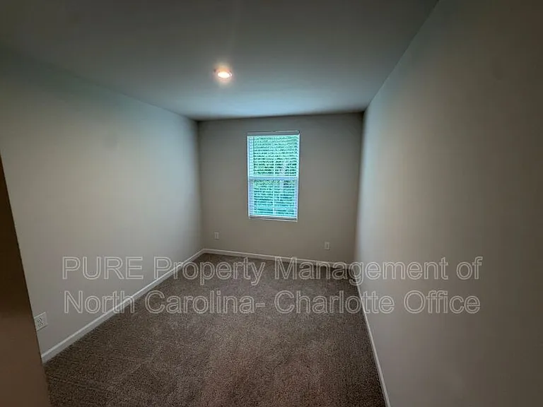 5945 Granbury Dr — Photo 25
