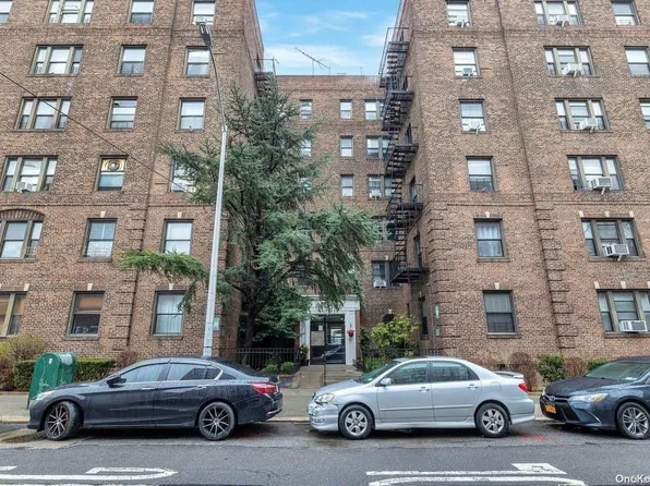 31-31 54 Street #3, Woodside, NY 11377