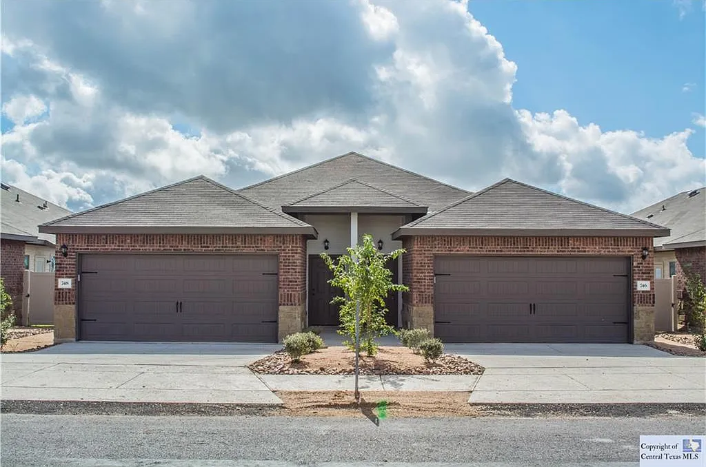 2551 Pahmeyer Road (2) — Photo 1