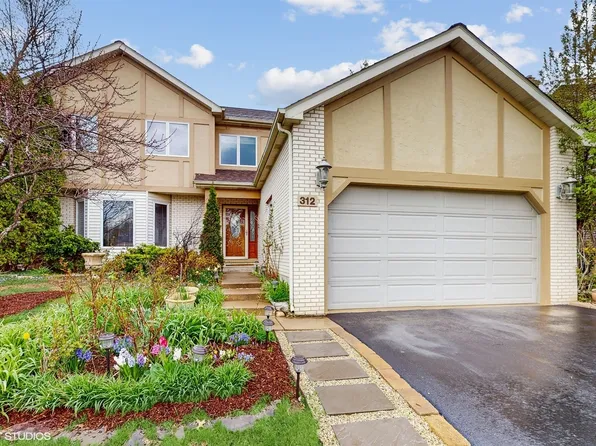 312 Carl Sands Dr, Cary, IL 60013