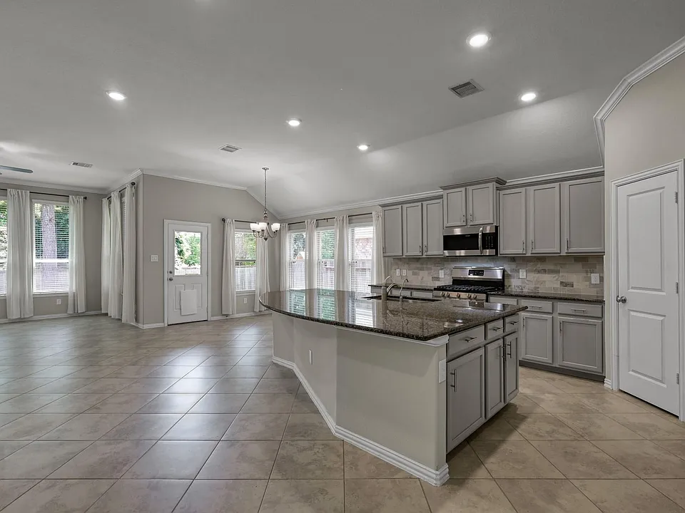 122 S Bearkat Ct
