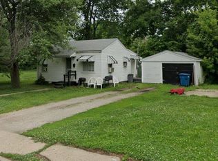 2235 E Laurel St, Springfield, IL 62703