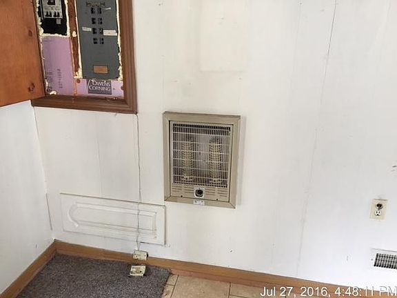 4th image of 79 Tanforan Dr
