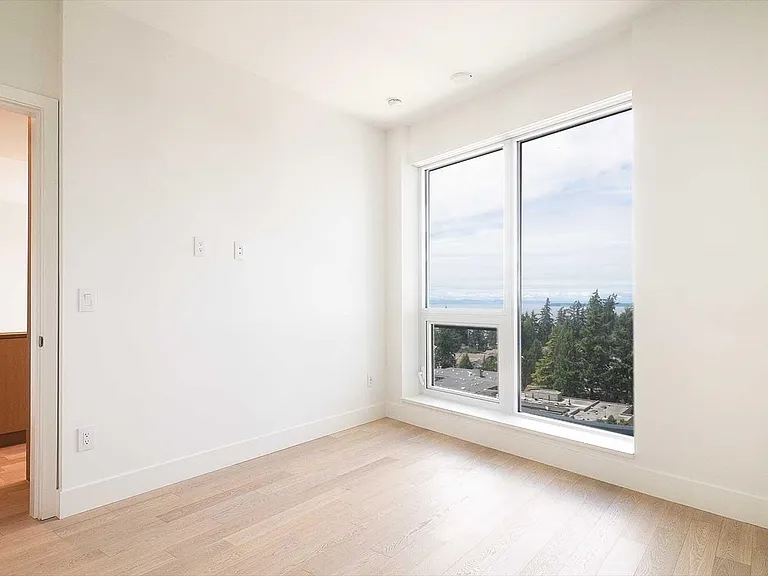 1475 Foster St #906 — Photo 9