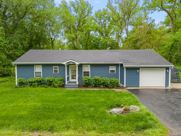 1303 May St, Crystal Lake, IL 60014