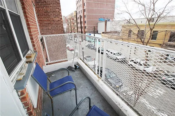 Sold by Keller Williams Realty NYC Group | media 18