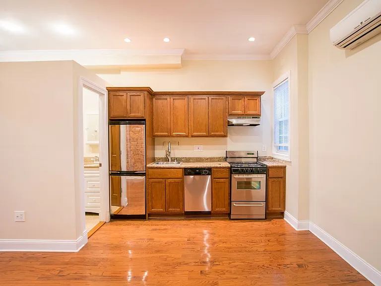 2506 S Broad St — Photo 3