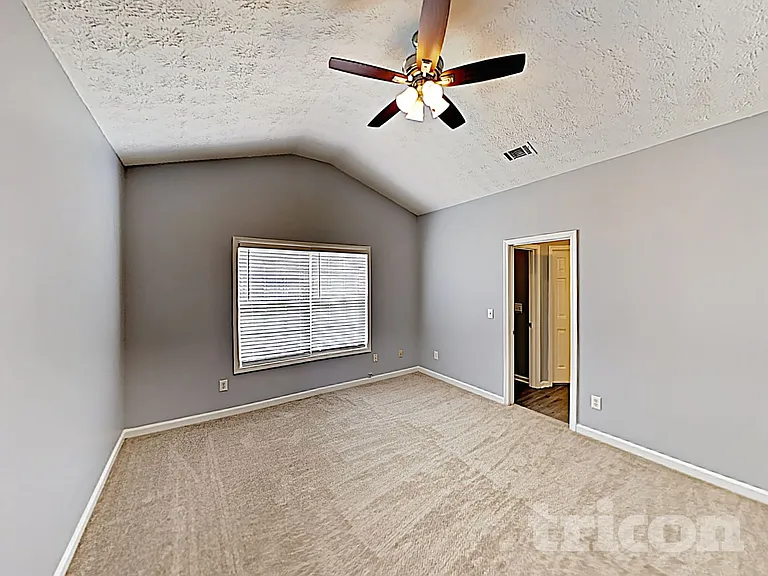 420 Heathcliff Ct — Photo 10