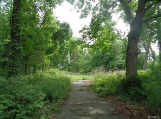 8 Red Rock Rd, New City, NY 10956