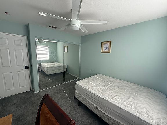 3rd image of 37989 Pearwood Ln