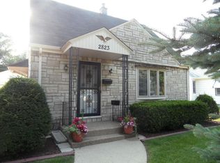 2823 S 85th St, West Allis, WI 53227