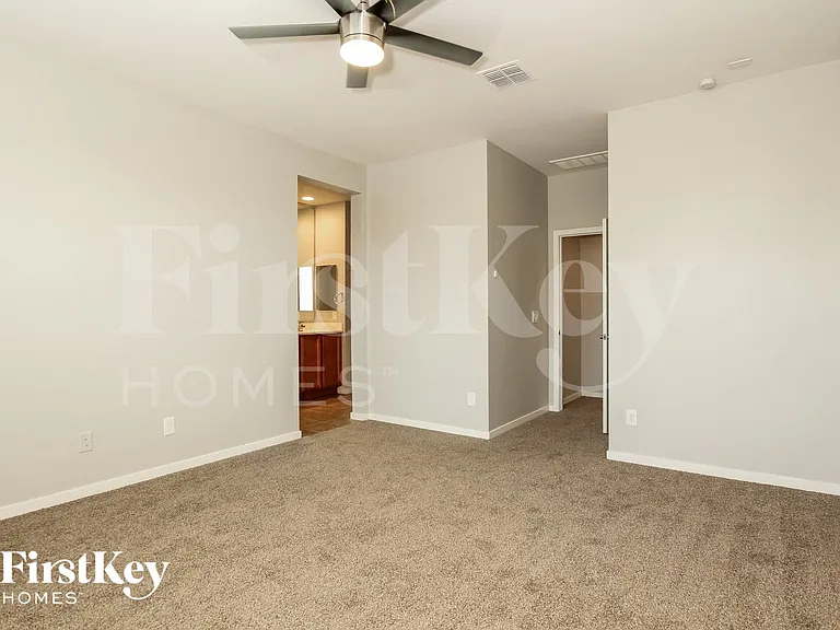 9738 W Getty Dr — Photo 8