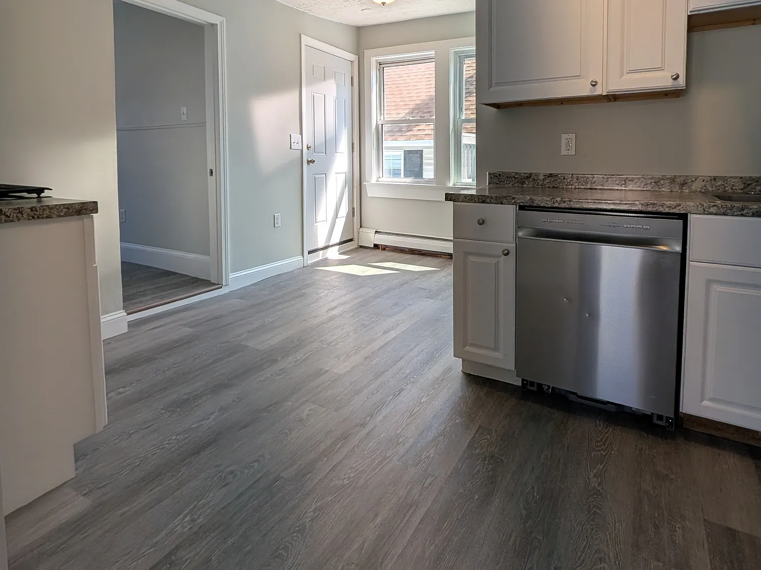 2 bed, 614 sqft, $2,200 — Photo 1