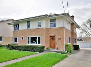 474 W 3rd St, Elmhurst, IL 60126