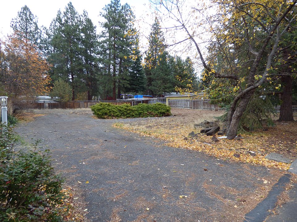 2nd image of 60972 Granite Dr