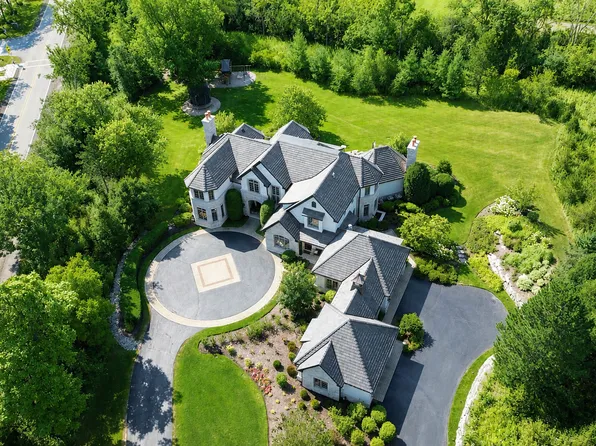 2250 Telegraph Rd, Bannockburn, IL 60015