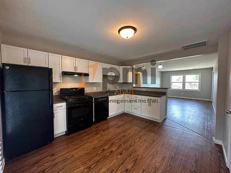 5831 Creekview Ct W #4 — Photo 5