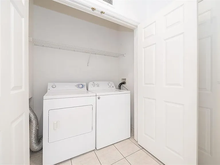 6166 Stevenson Dr #302 — Photo 2