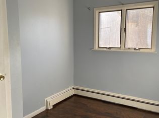 8 Raleigh Rd, Edison, NJ 08817