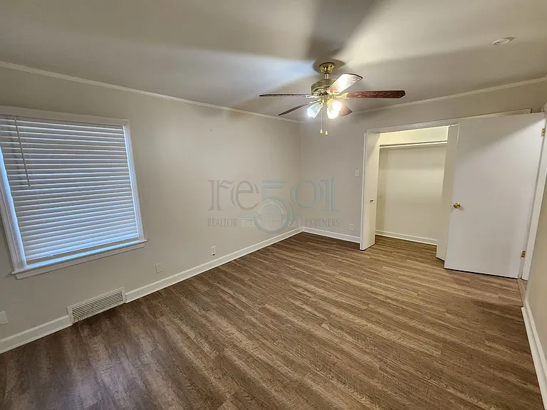 7520 W Markham St — Photo 34