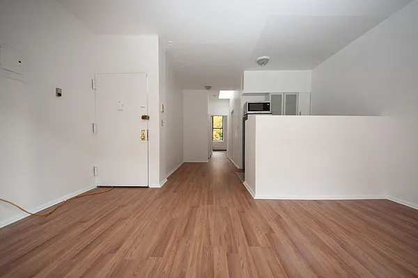 Rented by Jalca & Associates | media 52