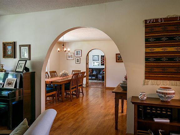 5th image of 2534 Avenida De Isidro
