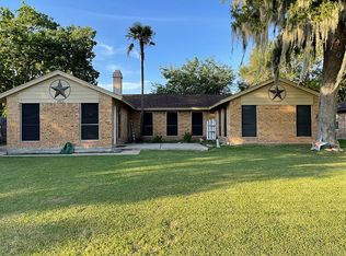 1923 Chapel Heights Dr, Wharton, TX 77488