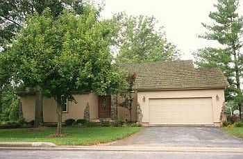 4th image of 8304 Oakmont Dr