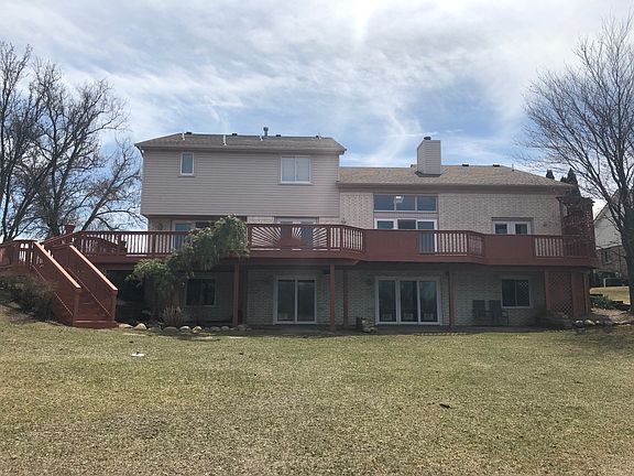 3rd image of 51486 Sandshores Dr