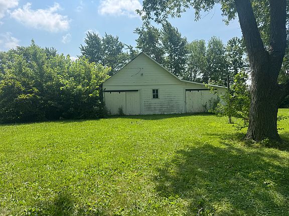 2nd image of 17185 Schillinger Rd