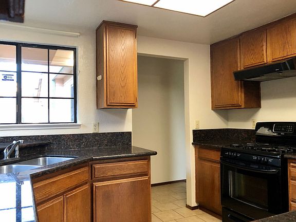 3rd image of 117 Seafarer Ct