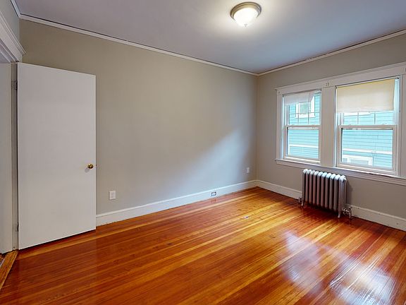 4th image of 20-22 Upcrest Rd #4