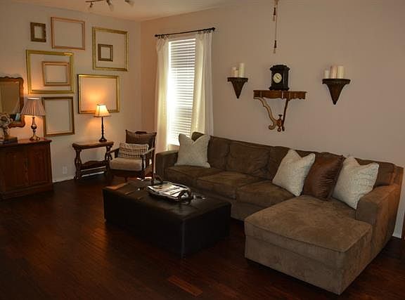 4th image of 2621 Boedeker Dr