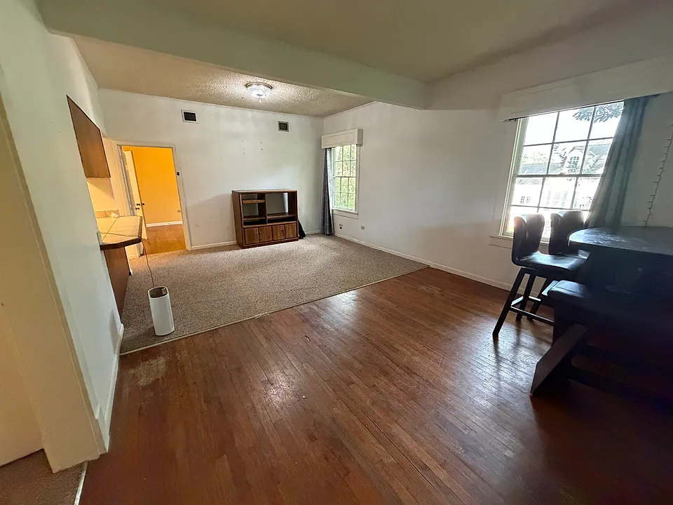 525 E Main St #5