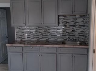 13 Cleveland St, Providence, RI 02904