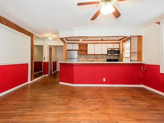 4th image of 70 Davenport Ave #2